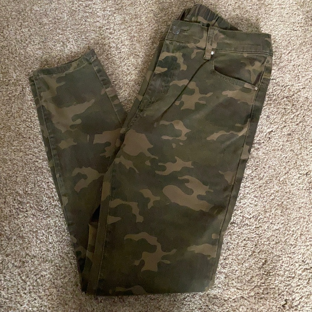 Grace & Lace mid-rise jeggings